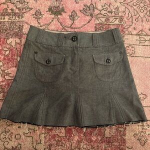Y2K Esprit Charcoal pleated Mini Skirt with Buttoned Pockets - size 2